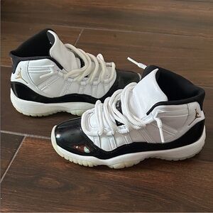Air Jordan 11 Retro GS Gratitude 5Y